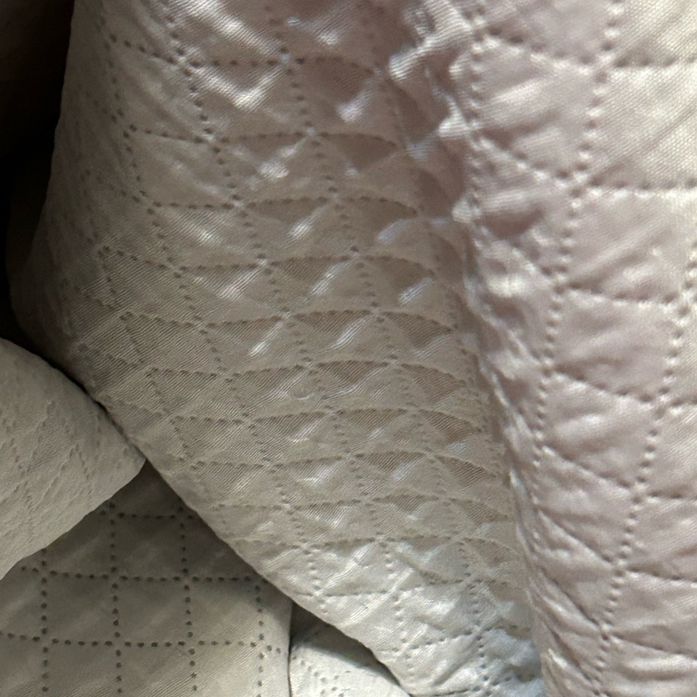 Pendleton Silver Quilted Bedspread - Picture 6 of 8